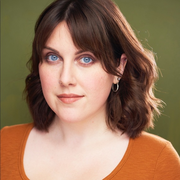 Meet your Posher, Tori - Picture 13 of 13